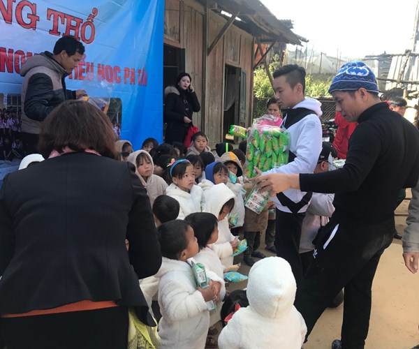Lai Châu: Khởi công xây dựng điểm trường Nậm Tần Mông I - Anh 3