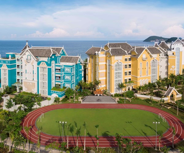 Tước vị mới cho du lịch Việt Nam - Anh 2