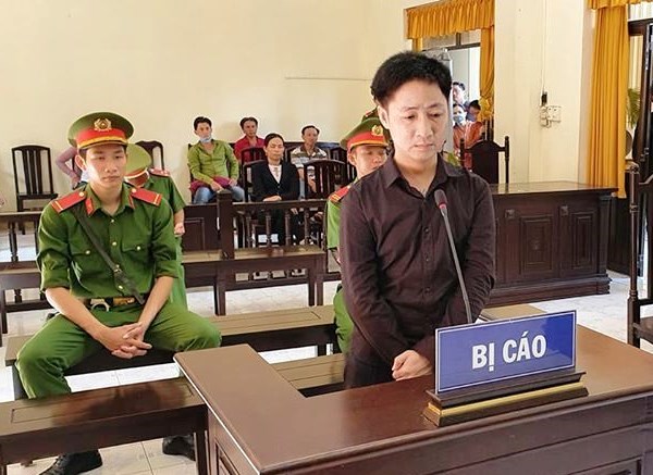 Kiên Giang tranh giành nữ tiếp viên phục vụ karaoke lĩnh án 15 năm tù - Anh 1