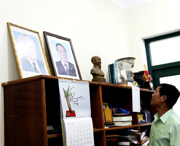 Người đưa bài hát “Bác Hồ một tình yêu bao la” đến với thính giả Lào - Anh 2