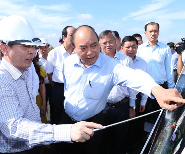 Thủ tướng làm việc với các tỉnh, thành phố Vùng KTTĐ phía Nam - Anh 3