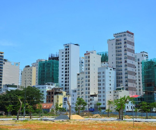Khánh Hòa: Loay hoay gỡ “vướng” căn hộ du lịch - Anh 1