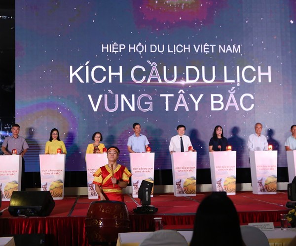 Du lịch Tây Bắc sẵn sàng đón khách sau kỳ “ngủ đông” quá dài - Anh 1