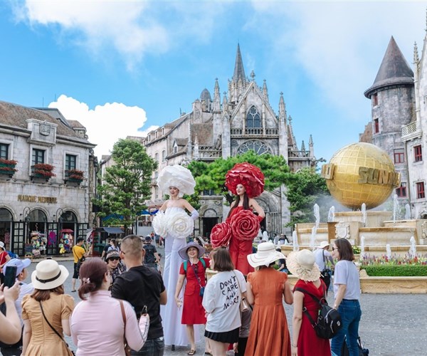 Du lịch nội địa: Giảm giá thôi chưa đủ - Anh 1