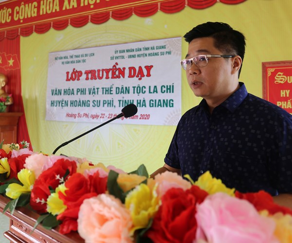 Bo VHTTDL: To chuc truyen day van hoa phi vat the cho dan toc La Chi va Phu La - Anh 2