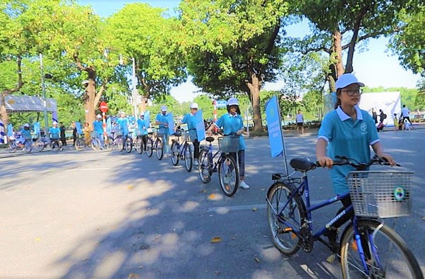 Hà Nội ra quân tuyên truyền ứng xử thanh lịch, văn minh - Anh 1