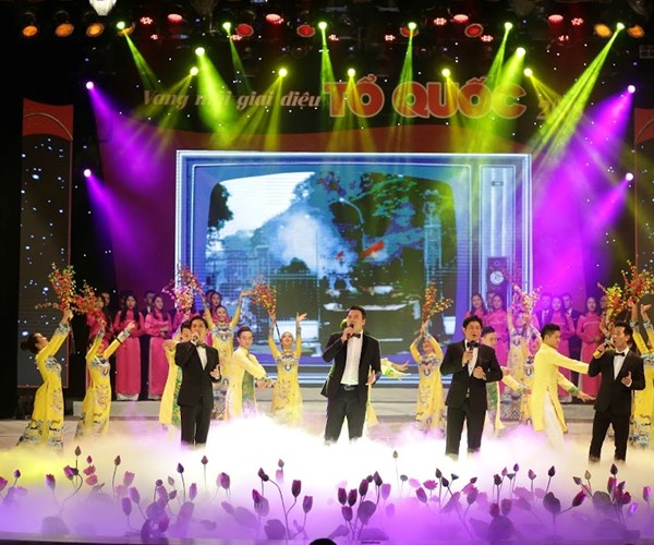 Chương trình nghệ thuật “Vang mãi giai điệu Tổ quốc”: Những giai điệu mang dáng hình đất nước - Anh 6