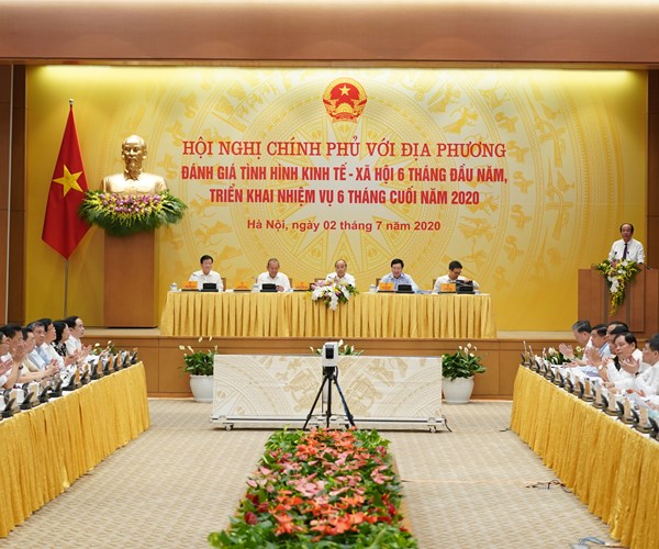 Thủ tướng chủ trì hội nghị trực tuyến Chính phủ với các địa phương - Anh 2
