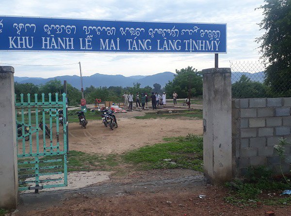 Người Chăm có nhiều đổi mới trong việc cưới, việc tang - Anh 3