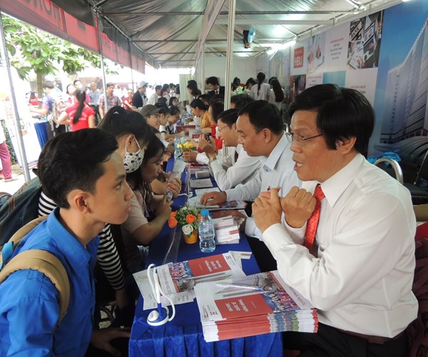Nhiều trường ĐH công bố phương án tuyển sinh 2018 - Anh 1