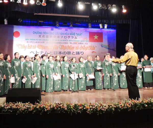 Giao lưu “Những bài hát và điệu múa Việt Nam - Nhật Bản” - Anh 1