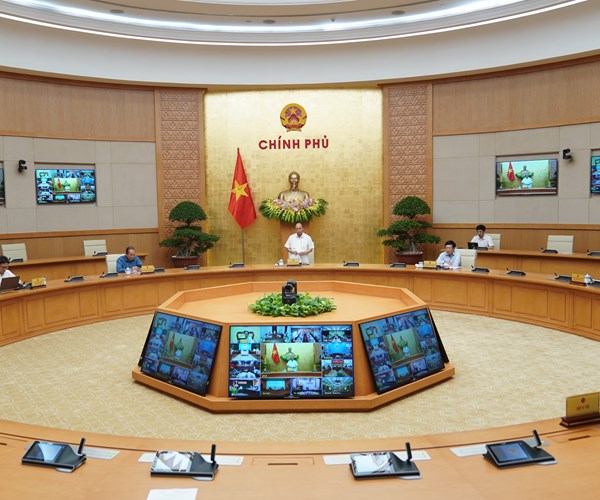 Thủ tướng: Phải tỉnh táo trong thực hiện mục tiêu kép - Anh 2
