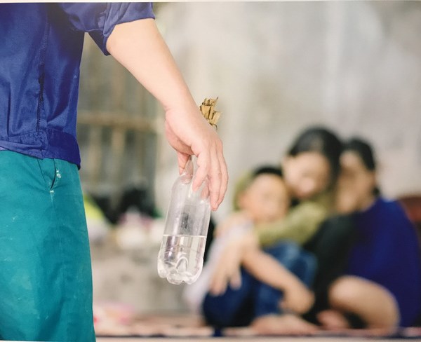 Những đứa trẻ ám ảnh về đòn roi - Anh 1