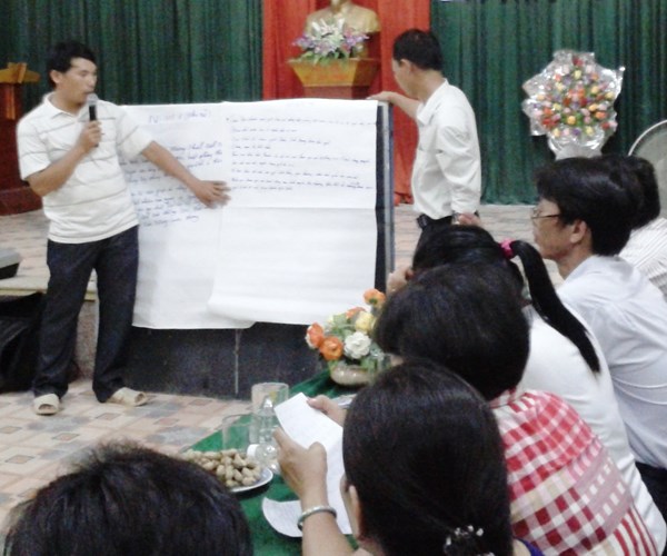 Gia tăng nạn​ bạo hành “ngược” - Anh 1