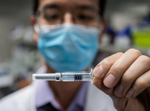 Trung Quốc cấp phép thử nghiệm vaccine ngừa Covid-19 trên người - Anh 1