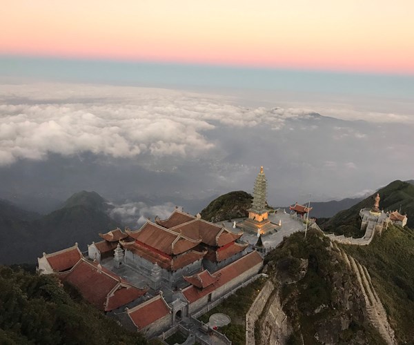 Mua Vu Lan, du khach tim ve Fansipan Sa Pa bai Phat, cau an - Anh 9