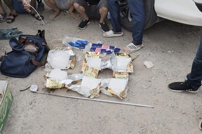 Gần 200 kg heroin và ma túy tổng hợp bị thu giữ trong tháng cao điểm - Anh 1