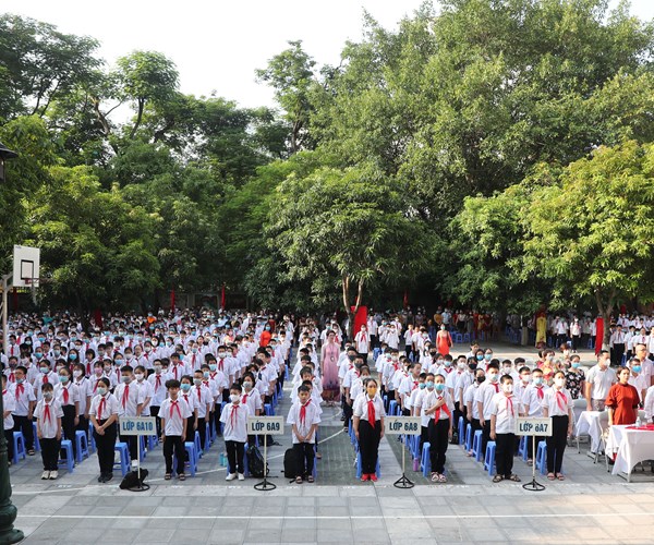 Le khai giang nam hoc moi ngan gon, y nghia - Anh 2