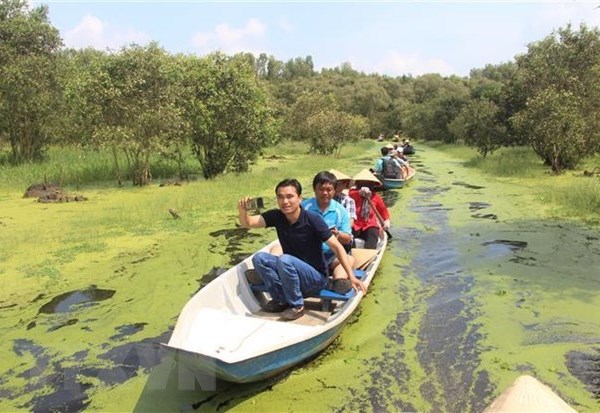An Giang phối hợp với các tỉnh, thành Nam Bộ kích cầu du lịch - Anh 1
