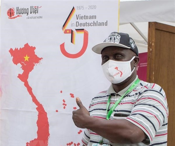 Quảng bá hình ảnh đất nước, con người Việt Nam tại Đức - Anh 2