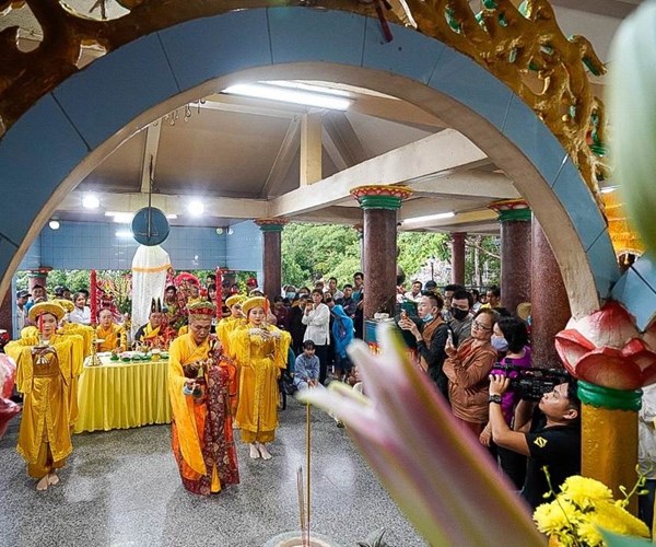 Ngoai Hoi Yen Dieu Tri Cung mua Trung thu, Tay Ninh con nhieu le hoi cuc ky doc dao - Anh 7