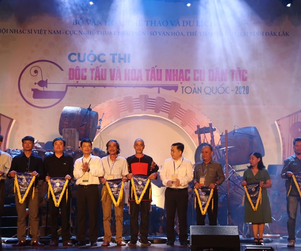Khai mạc Cuộc thi độc tấu và hòa tấu nhạc cụ  dân tộc toàn quốc - Anh 1