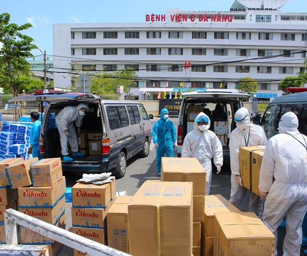 Báo Mỹ đánh giá cao Việt Nam trong cuộc chiến chống Covid-19 - Anh 1