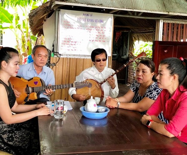 Người “Ươm mầm” cho những niềm đam mê hò, xự, xang, xê, cống - Anh 2