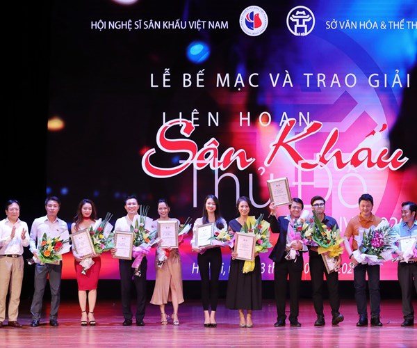 Bế mạc Liên hoan sân khấu Thủ đô - Anh 7