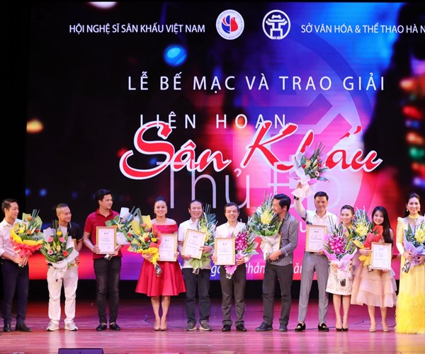 Bế mạc Liên hoan sân khấu Thủ đô - Anh 6