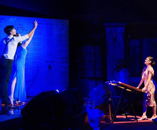 Chương trình “Trời biếc thu sang” : Format mới lạ đối với một show ca nhạc - Anh 1