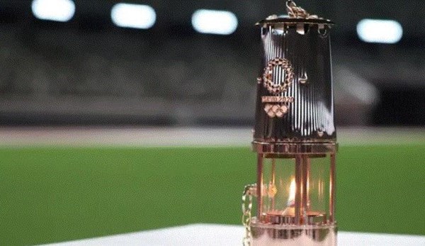 Nhật Bản triển lãm ngọn đuốc Olympic tại 14 tỉnh, thành phố - Anh 1