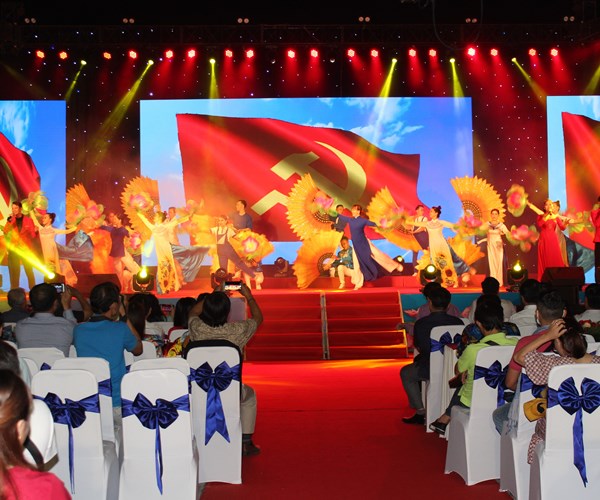24 Đội Tuyên truyền lưu động diễn phục vụ ở 13 tỉnh, thành - Anh 2