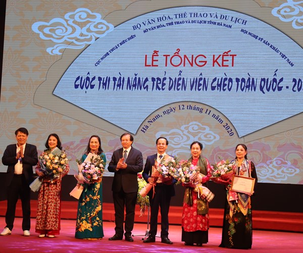Bế mạc Cuộc thi tài năng trẻ sân khấu Chèo chuyên nghiệp toàn quốc – 2020: Tài năng trẻ “vượt khó” để toả sáng - Anh 5