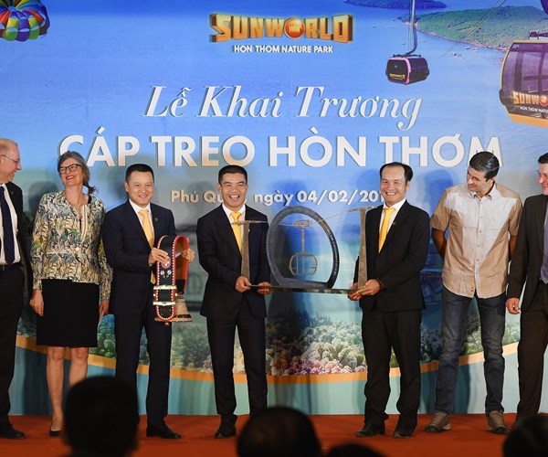 Tuyến cáp treo dài nhất thế giới chính thức khai trương tại Phú Quốc - Anh 2