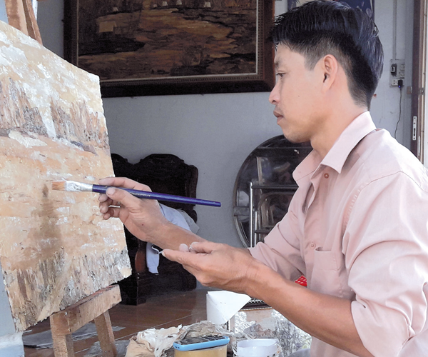 Khởi nghiệp từ tranh vỏ tràm - Anh 2