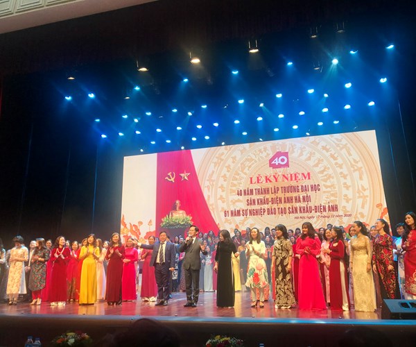 Lễ kỷ niệm 40 năm Trường Đại học Sân khấu - Điện ảnh Hà Nội - Anh 2