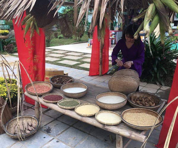 Ngày xuân đi chợ Tết quê ở Phong Nha - Kẻ Bàng - Anh 3