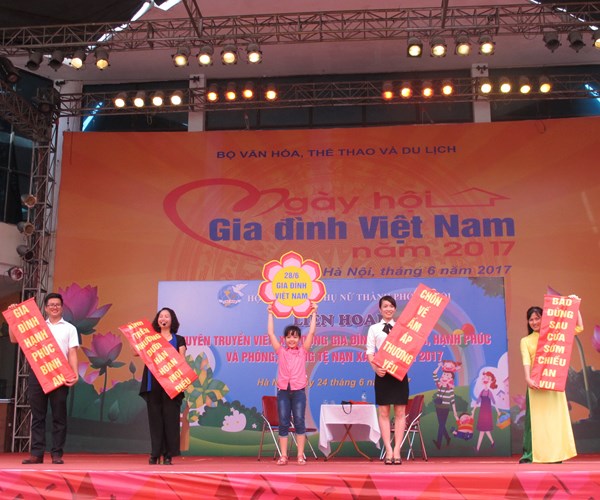 Chương trình phối hợp giữa Bộ VHTTDL và Hội Liên hiệp Phụ nữ VN: Những nỗ lực không mệt mỏi - Anh 1