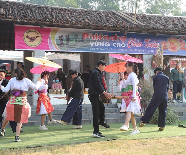 Sắc màu văn hóa tại 