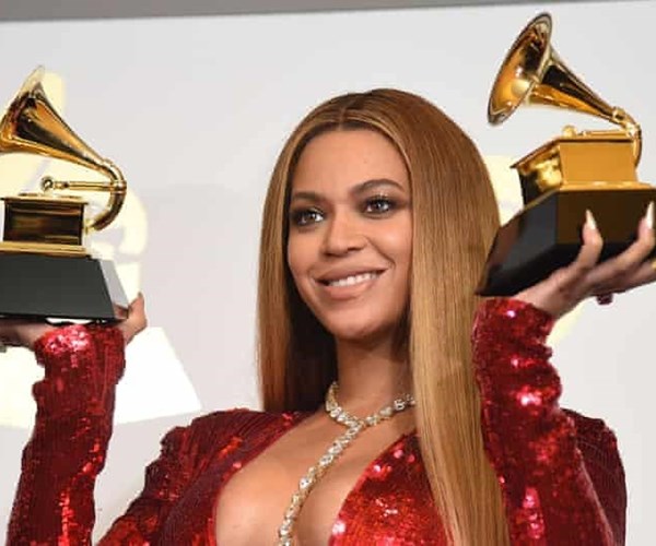 Hoãn tổ chức lễ trao giải thưởng Grammy vì lo ngại Covid-19 - Anh 1