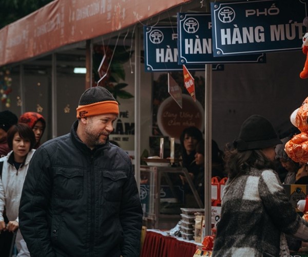 Những phiên chợ gọi Tết về giữa phố - Anh 9