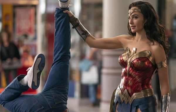 "Wonder Woman 1984" đã thu về 131 triệu USD trên toàn cầu - ảnh 1