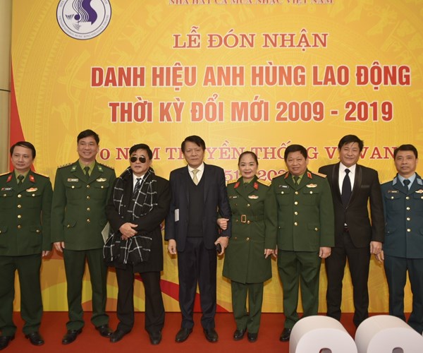 Tiếp tục xây dựng Nhà hát Ca múa nhạc Việt Nam là một đơn vị nghệ thuật ca múa nhạc mẫu mực - Anh 12
