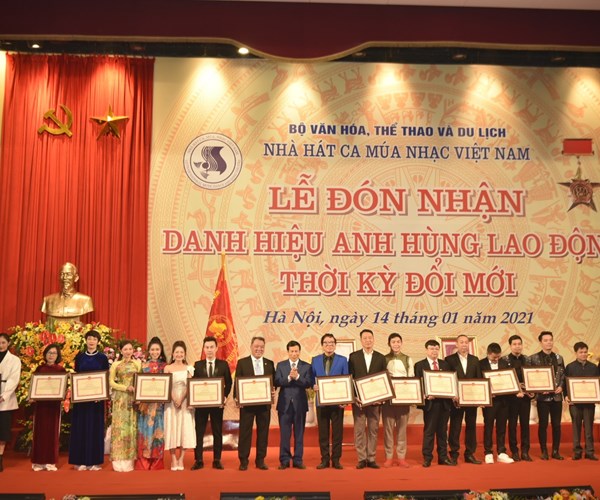 Tiếp tục xây dựng Nhà hát Ca múa nhạc Việt Nam là một đơn vị nghệ thuật ca múa nhạc mẫu mực - Anh 5