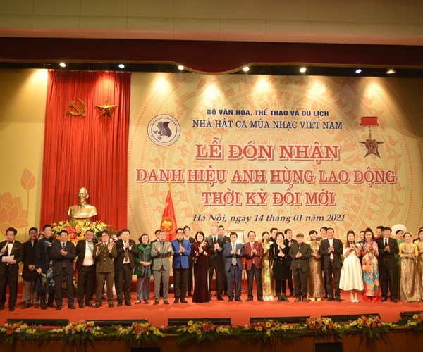 Tiếp tục xây dựng Nhà hát Ca múa nhạc Việt Nam là một đơn vị nghệ thuật ca múa nhạc mẫu mực - Anh 3
