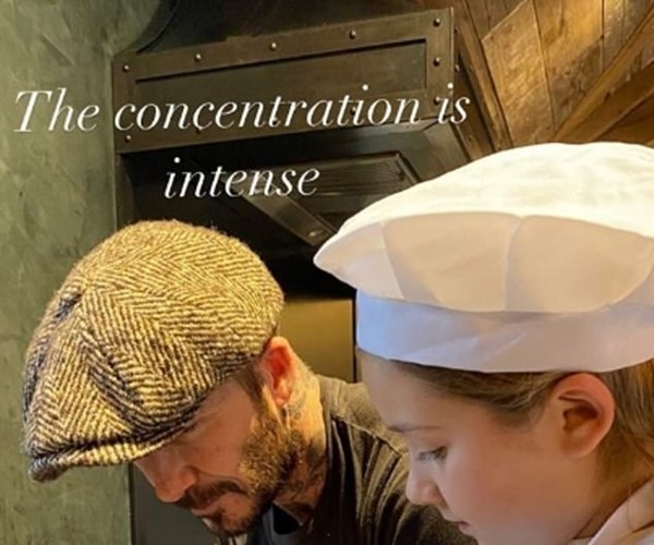 David Beckham hào hứng khoe tài hội họa của con gái cưng - Anh 2