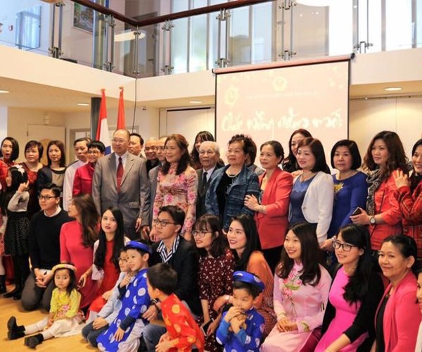 Người Việt tại Hà Lan ăn Tết đủ sắc màu - Anh 1