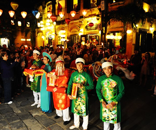 Quảng Nam: Du khách nhộn nhịp du xuân - Anh 2