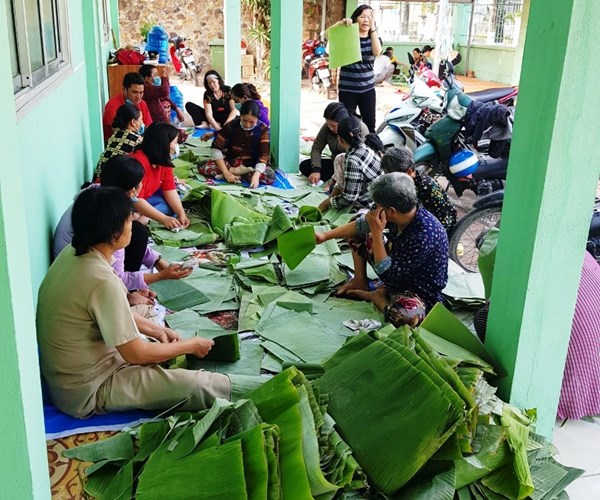 1.000 bánh tét và 7.000 khẩu trang gửi tuyến biên giới chống dịch Covid-19 - Anh 2
